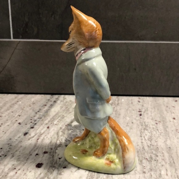 Beatrix Potter Foxy Whiskered Gentleman Figurine - Picture 7 of 9